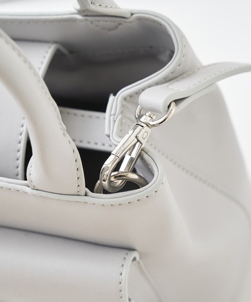 OLIVE des OLIVE（オリーブデオリーブ）の「ポケット付きショルダーバッグ（ショルダーバッグ・レディース・ライトグレー/ブラック/オフホワイト/ピンク・FREE）」の19枚目の写真