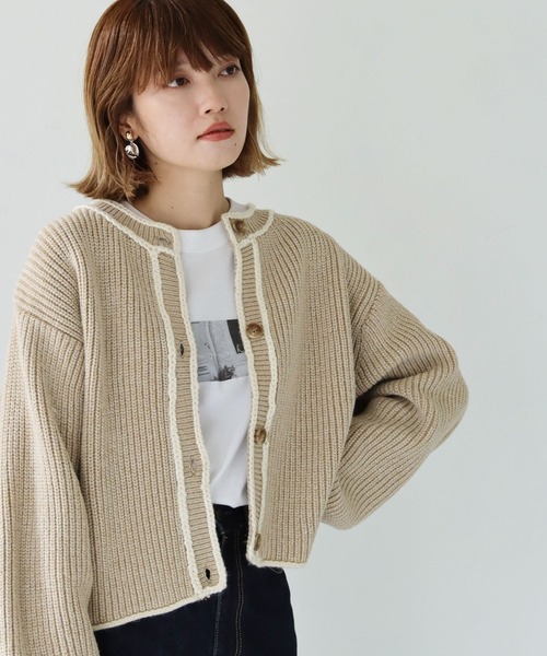 HER CLOSET（ハークローゼット）の「【shemoshelly】WEB限定バイカラーハンドステッチショートカーディガン（カーディガン/ボレロ・レディース・ベージュ/カーキ/ブルー・M）」の8枚目の写真