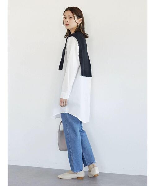 Green Parks(グリーンパークス)の「スリットストレートデニムパンツ(その他パンツ・レディース・ライトインディゴブルー・S/M/L)」の16枚目の写真