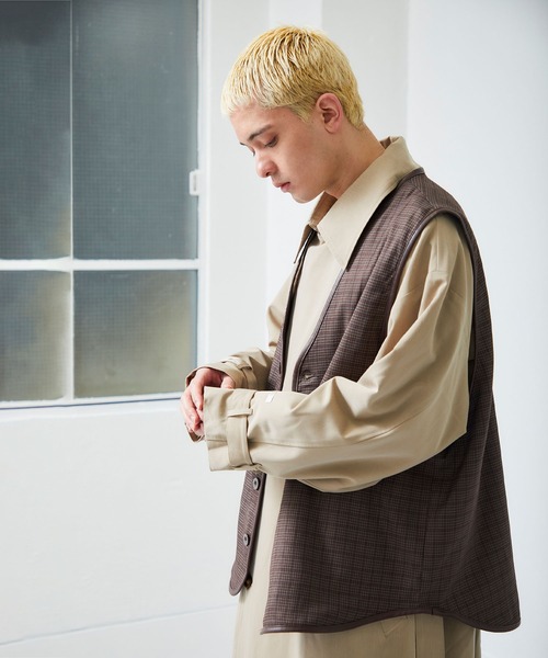 NILWAY(ニルウェイ)の「ルーズパイピングチェックベスト/ジレ(ベスト・メンズ・チャコール/ベージュ系・MEDIUM/LARGE)」の20枚目の写真