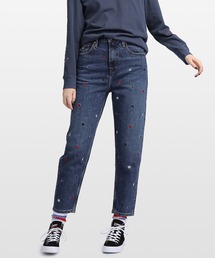 tommy jeans | エンブロイダリーテーパードデニム(デニムパンツ)