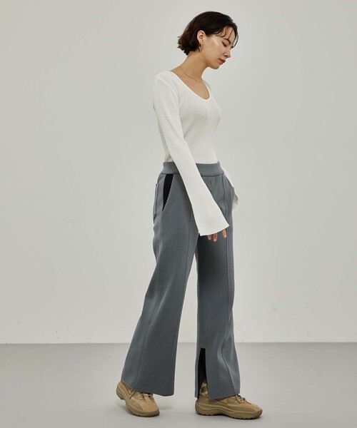 CITY TOKYO（シティトウキョウ）の「カラーコードニットパンツ（その他パンツ・レディース・ライム/オレンジ/ダークグレー・1/2）」の4枚目の写真