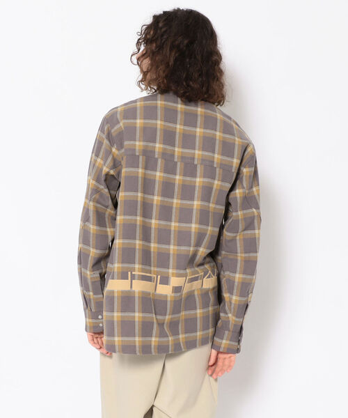 LUSOR(ルーソル)の「LUSOR(ルーソル)BLINDHOOK チェックシャツ(シャツ/ブラウス・メンズ・グレー/ベージュ・MEDIUM/LARGE)」の2枚目の写真