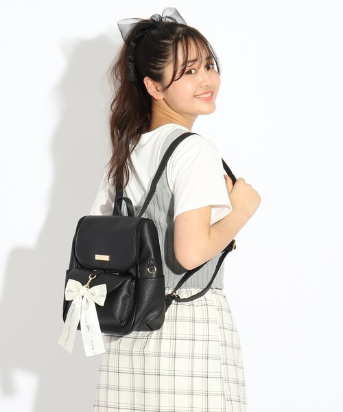 PINK-latte(ピンクラテ)の「◆リボンチャームミニリュック(バックパック/リュック・キッズ・ブラック/ライトグリーン/ライトパープル・00)」の16枚目の写真