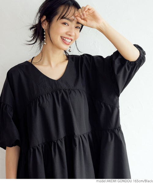 coca(coca)(コカ)の「Vネックティアードワンピース(ワンピース・レディース・ホワイト/ブラック・ONE SIZE)」の4枚目の写真