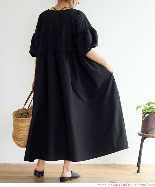 coca(coca)(コカ)の「Vネックティアードワンピース(ワンピース・レディース・ホワイト/ブラック・ONE SIZE)」の5枚目の写真