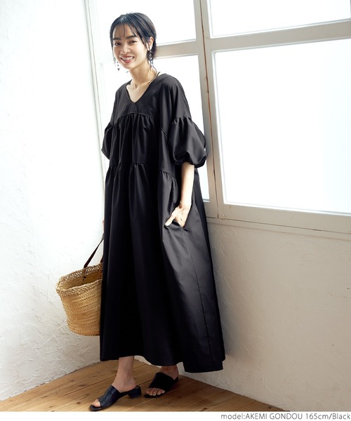 coca(coca)(コカ)の「Vネックティアードワンピース(ワンピース・レディース・ホワイト/ブラック・ONE SIZE)」の7枚目の写真