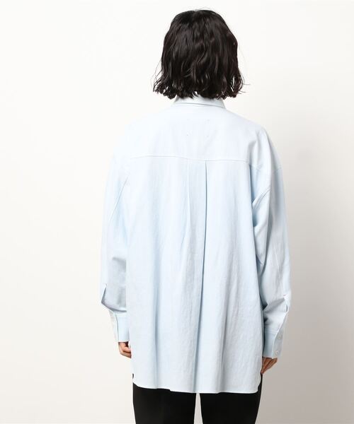 Q（キュー）の「ライトデニムシャツ（シャツ/ブラウス・レディース・ライトブルー/ネイビー・MEDIUM）」の5枚目の写真