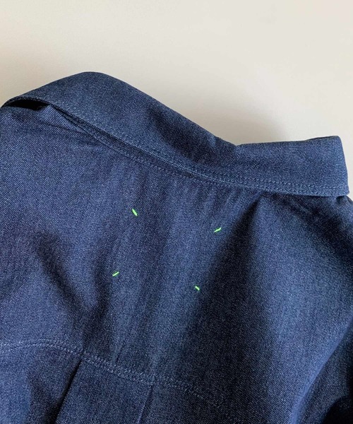 Q（キュー）の「ライトデニムシャツ（シャツ/ブラウス・レディース・ライトブルー/ネイビー・MEDIUM）」の11枚目の写真