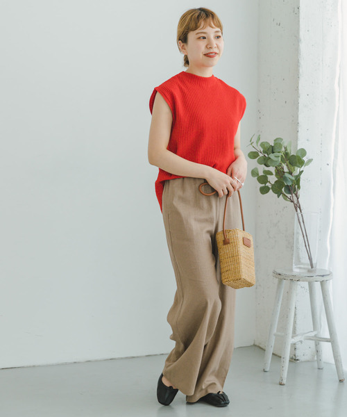 ITEMS URBANRESEARCH（アイテムズ アーバンリサーチ）の「リブハイネックノースリーブニット（ニット/セーター・レディース・チャコールグレー/レッド/オフホワイト/グリーン/オレンジ/ブラック/ホワイト系その他・FREE）」の18枚目の写真