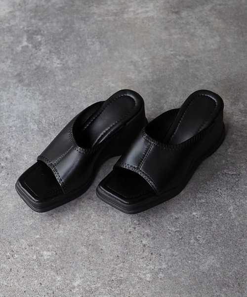 Riberry（リベリー）の「厚底ミュールサンダル（サンダル・レディース・ホワイト/ブラック・MEDIUM/LARGE）」の6枚目の写真