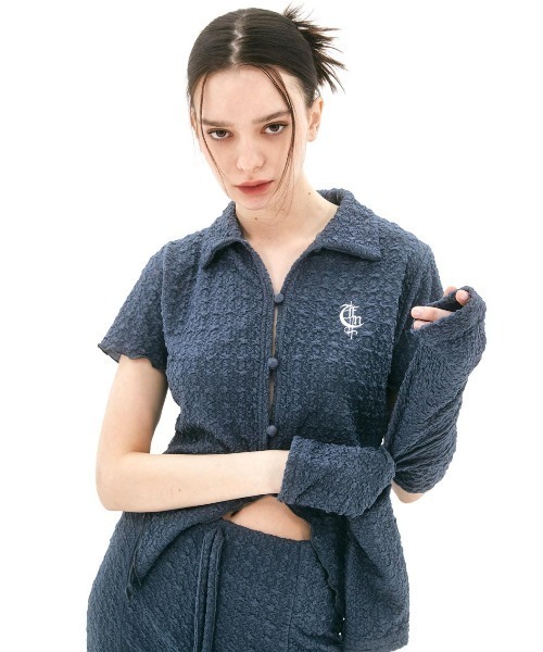 FANCY CLUB(ファンシークラブ)の「A'GEM/9 × .kom『 FANCY CLUB/ファンシークラブ』UNBALANCE WRINKLE COLLAR WARMER SET/カラーウォーマーセット(シャツ/ブラウス・レディース・ブラック/ダークブルー・FREE)」の2枚目の写真