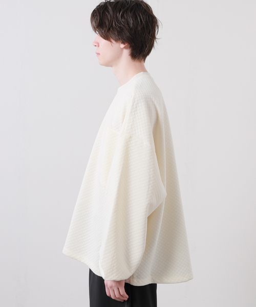 TIGHTBOOTH PRODUCTION（タイトブースプロダクション）の「【TBPR/タイトブースプロダクション】QUILTING CREW SWEAT（スウェット・メンズ・ブラック/アイボリー・MEDIUM/LARGE）」の5枚目の写真