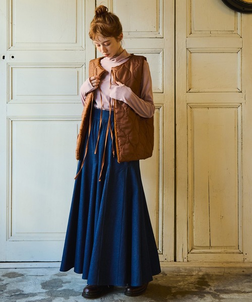 Crisp(クリスプ)の「ヘムフレアデニムスカート(デニムスカート・レディース・ブラック/ネイビー・FREE)」の1枚目の写真