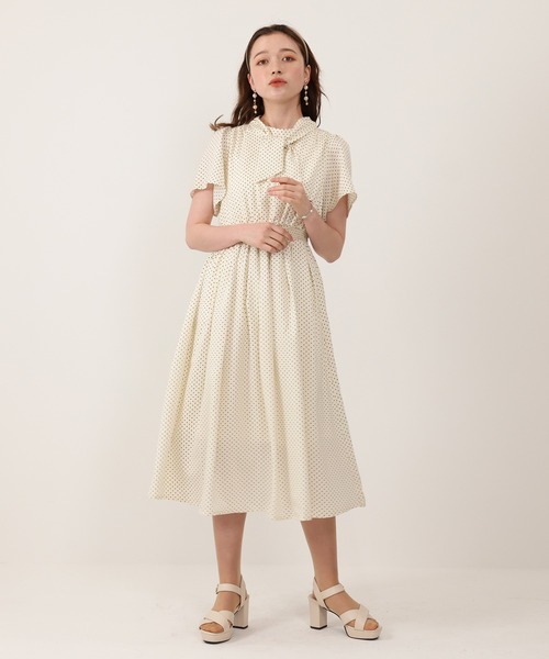 ASTORIA ODIER(アストリアオディール)の「ボウタイワンピース(ワンピース・レディース・ラベンダー/ホワイト×ブラック/グリーン/ネイビー/ホワイト×グレー/ブラック/ブラウン/スモークピンク/ダークグリーン・MEDIUM)」の2枚目の写真