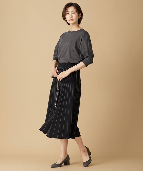 J.PRESS(ジェイプレス)の「【洗える】 レーヨンエリートストレッチ ニット スカート(スカート・レディース・ダークグリーン系/ブラック系・11/9)」の4枚目の写真
