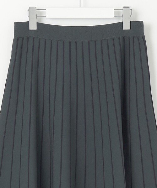 J.PRESS(ジェイプレス)の「【洗える】 レーヨンエリートストレッチ ニット スカート(スカート・レディース・ダークグリーン系/ブラック系・11/9)」の14枚目の写真