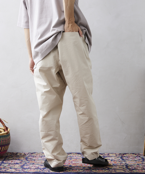 JOURNAL STANDARD relume（ジャーナルスタンダード　レリューム）の「【Chinook Sport / チヌークスポーツ】リップストップ クライミングパンツ（その他パンツ・メンズ・ブラック/カーキ/ナチュラル/グレー・MEDIUM/LARGE）」の17枚目の写真