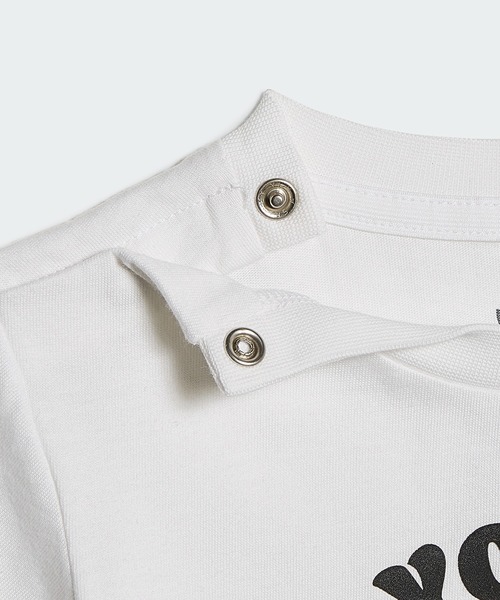 adidas（アディダス）の「トレフォイル ショーツ & Tシャツセットアップ / アディダスオリジナルス（キッズ/子供用）（ジャージ・キッズ・ホワイト・60/70/80/90）」の4枚目の写真