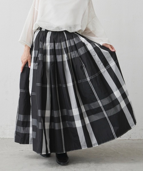 Libra Cue（リブラ キュー）の「マルチチェックボリュームスカート（スカート・レディース・ブラック/アイボリー/ブルー・FREE）」の19枚目の写真