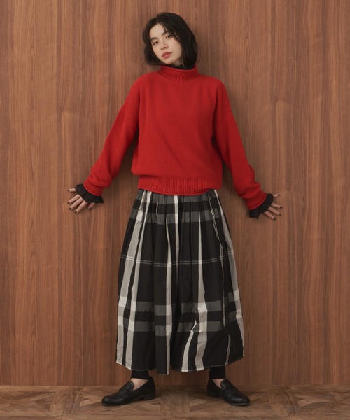 Libra Cue（リブラ キュー）の「マルチチェックボリュームスカート