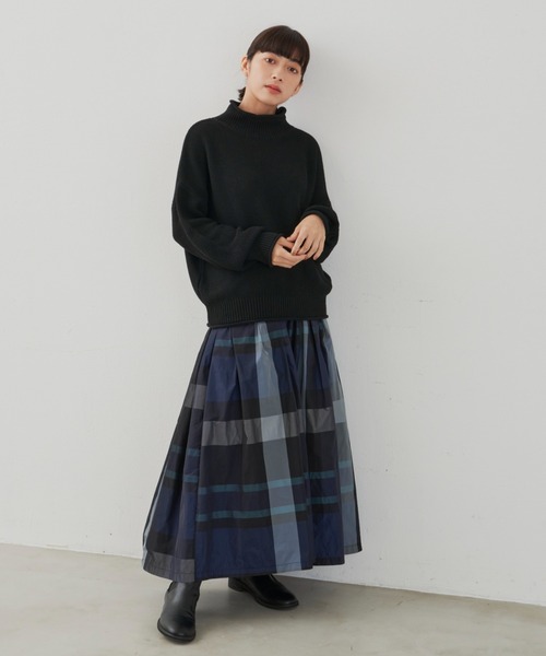 Libra Cue（リブラ キュー）の「マルチチェックボリュームスカート