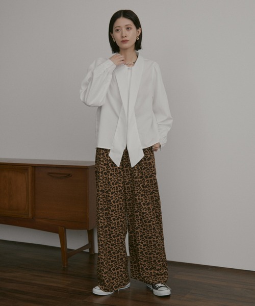 MERLOT（メルロー）の「ビッグリボンボウタイブラウス（シャツ/ブラウス・レディース・ホワイト/ブラック/チェック・FREE）」の16枚目の写真