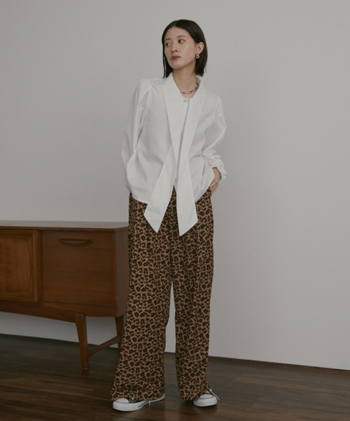 MERLOT（メルロー）の「ビッグリボンボウタイブラウス（シャツ/ブラウス・レディース・ホワイト/ブラック/チェック・FREE）」の19枚目の写真