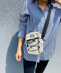 Dickies ベージュ ショルダーバッグ　ぽん DICKIES/ディッキーズ AUTHENTIC SQUARE SHOULDER BAG