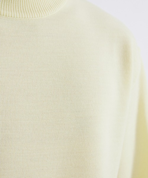 UNITED TOKYO（ユナイテッドトウキョウ）の「【洗える】ウールミラノリブモックネック（ニット/セーター・メンズ・グレイッシュベージュ/ブラック/ブラウン/アイボリー/マスタード/サックスブルー/オレンジ/ブルーグレー・1/2/3）」の13枚目の写真