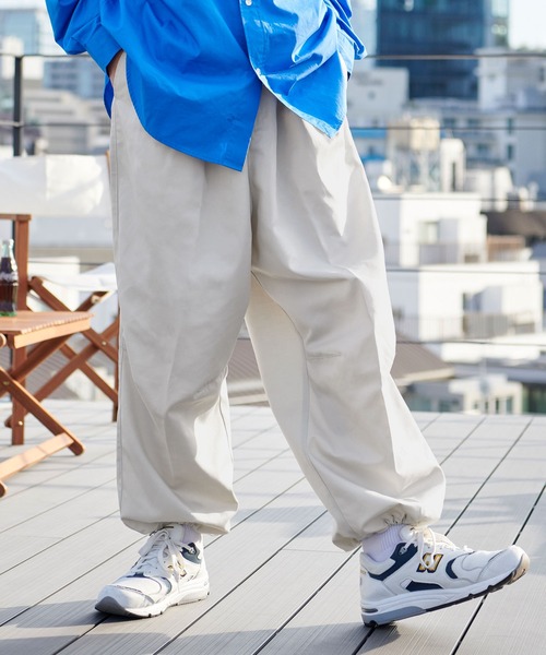 BARK MANHATTAN(バークマンハッタン)の「ワイドストレート2タックスノーチノパンツ(チノパンツ・メンズ・ネイビー/ベージュ/オリーブ/アイボリー/ブラック・M/L)」の10枚目の写真