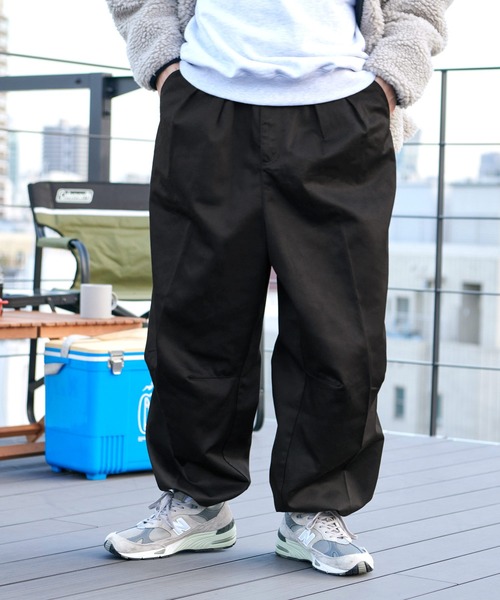 BARK MANHATTAN（バークマンハッタン）の「ワイドストレート2