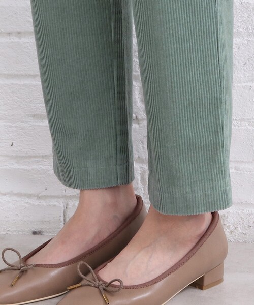 SHOO・LA・RUE(シューラルー)の「◆コーデュロイ イージーテーパードパンツ【SHOO WARM/美脚シルエット】(その他パンツ・レディース・キャメル/ライトグリーン/グレー/アイボリー・03/02/05/04/10/01)」の10枚目の写真