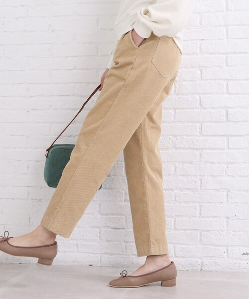 SHOO・LA・RUE(シューラルー)の「◆コーデュロイ イージーテーパードパンツ【SHOO WARM/美脚シルエット】(その他パンツ・レディース・キャメル/ライトグリーン/グレー/アイボリー・03/02/05/04/10/01)」の13枚目の写真