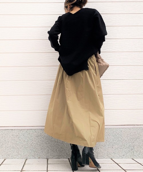 Q（キュー）の「ウエストマークフレアスカート（スカート・レディース・ベージュ/ネイビー・MEDIUM）」の11枚目の写真