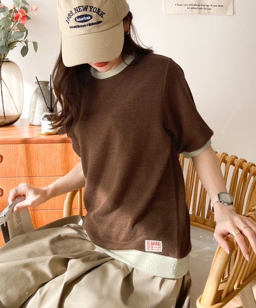 Java(ジャバ)の「《JaVaジャバ コラボ》夏のマストアイテム。レトロ配色リンガーTee(Tシャツ/カットソー・レディース・ブルー/オフホワイト/ブラック/アイボリー/イエロー/モカ/グリーン/ブラウン/レッド・LARGE/MEDIUM/SMALL/X-LARGE)」の16枚目の写真