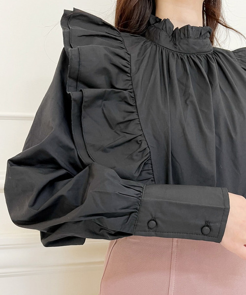 MIIA（ミーア）の「フロントデザインブラウス（シャツ/ブラウス・レディース・ベージュ/ブラック/オフホワイト・FREE）」の11枚目の写真