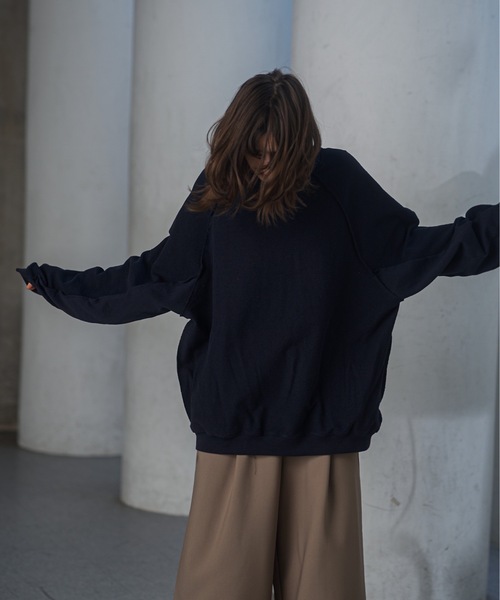 shiki tokyo（シキトウキョウ）の「Oversized Inside Out Sweat / オーバーサイズインサイドアウトスウェット（スウェット・メンズ・ライトグレー/カーキ/ネイビー・SMALL/MEDIUM/LARGE）」の12枚目の写真