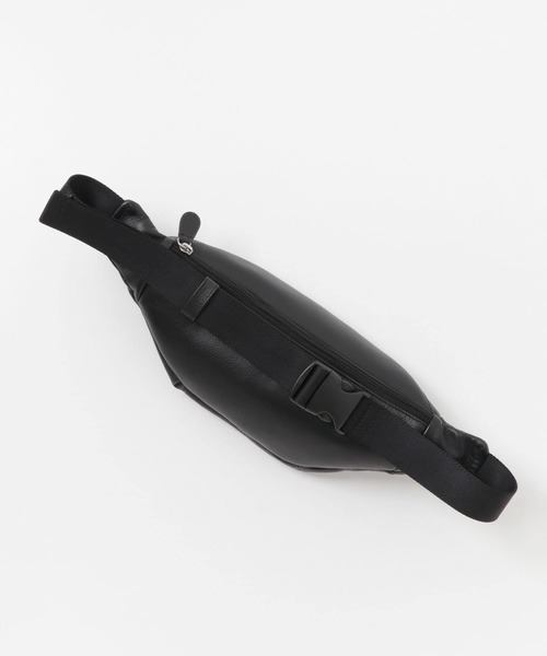 RODE SKO（ロデスコ）の「レザーボディバッグ（ボディバッグ/ウエストポーチ・メンズ・ブラック/グレー系その他・ONE）」の6枚目の写真