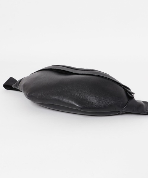 RODE SKO（ロデスコ）の「レザーボディバッグ（ボディバッグ/ウエストポーチ・メンズ・ブラック/グレー系その他・ONE）」の7枚目の写真