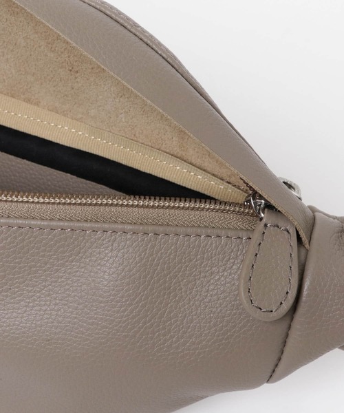 RODE SKO（ロデスコ）の「レザーボディバッグ（ボディバッグ/ウエストポーチ・メンズ・ブラック/グレー系その他・ONE）」の12枚目の写真