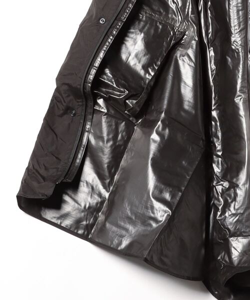 KiU(キウ)の「KIU(キウ) NEW STANDARD RAIN PONCHO K163-249(ポンチョ・レディース・ネイビー/ブラック・F)」の5枚目の写真