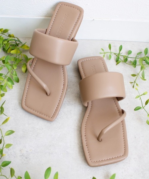 Fabby fabby(ファビィーファビィー)の「ライントングフラットサンダル(サンダル・レディース・その他/ベージュ/オフホワイト/ブラック/ライトグリーン・LARGE/SMALL/MEDIUM)」の8枚目の写真