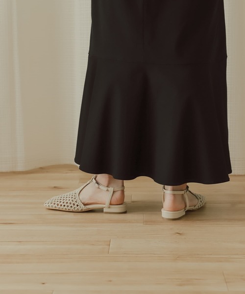 SENSE OF PLACE by URBAN RESEARCH(センスオブプレイスバイアーバンリサーチ)の「Tストラップメッシュシューズ(サンダル・レディース・アイボリー/ブラック・LARGE/MEDIUM/SMALL)」の11枚目の写真