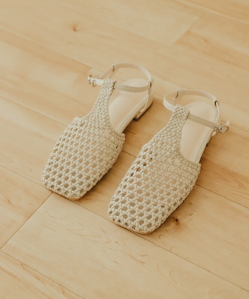 SENSE OF PLACE by URBAN RESEARCH(センスオブプレイスバイアーバンリサーチ)の「Tストラップメッシュシューズ(サンダル・レディース・アイボリー/ブラック・LARGE/MEDIUM/SMALL)」の14枚目の写真