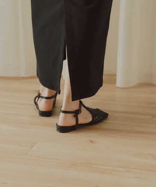 SENSE OF PLACE by URBAN RESEARCH(センスオブプレイスバイアーバンリサーチ)の「Tストラップメッシュシューズ(サンダル・レディース・アイボリー/ブラック・LARGE/MEDIUM/SMALL)」の12枚目の写真