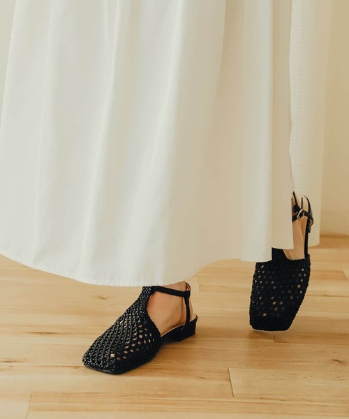 SENSE OF PLACE by URBAN RESEARCH(センスオブプレイスバイアーバンリサーチ)の「Tストラップメッシュシューズ(サンダル・レディース・アイボリー/ブラック・LARGE/MEDIUM/SMALL)」の18枚目の写真