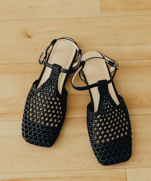 SENSE OF PLACE by URBAN RESEARCH(センスオブプレイスバイアーバンリサーチ)の「Tストラップメッシュシューズ(サンダル・レディース・アイボリー/ブラック・LARGE/MEDIUM/SMALL)」の22枚目の写真