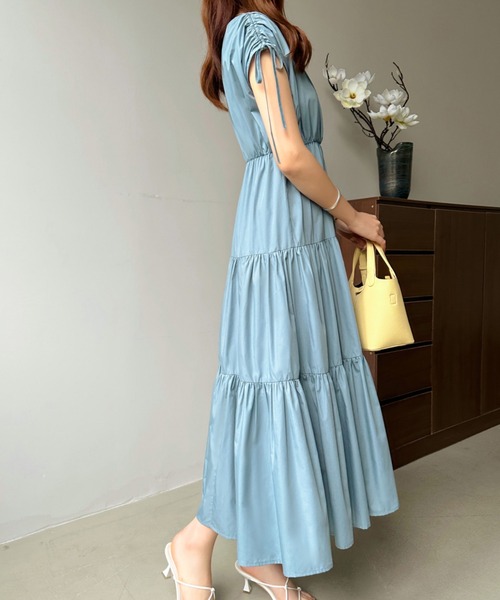 ECLIN（エクラン）の「マキシ丈カシュクールティアードフレアワンピース（ワンピース・レディース・ベージュ/グリーン/ブルーグレー/モカ・M/L）」の15枚目の写真