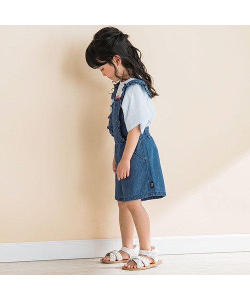 Noeil aime BeBe(ノイユエイムベベ)の「Noeil aime BeBe/肩紐フリルデニムショートサロペット(90~130cm)(つなぎ/オールインワン・キッズ・ブルー・100/120/130/110/90)」の8枚目の写真